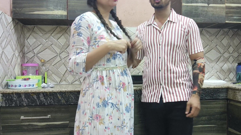 Hornycouple149: Desi Jija Sali seks romans w kuchni indyjski Jija Sali...