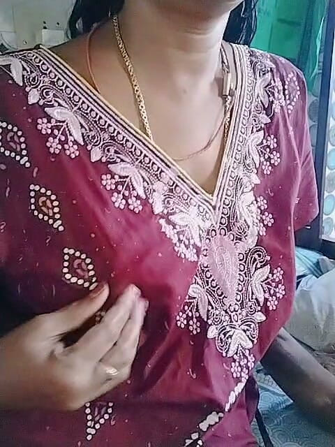 Indian anty hot sex: Desi Sexy Hot Boobs