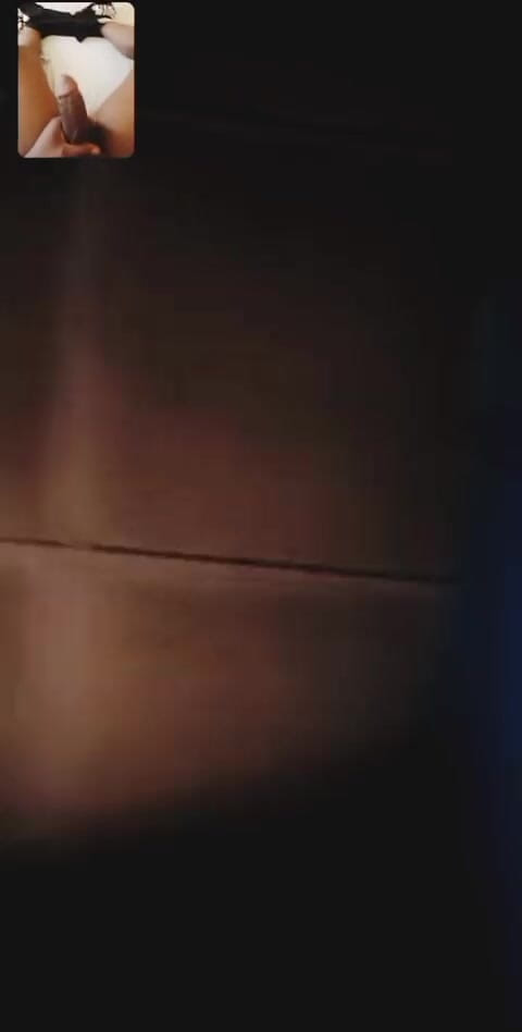 Me and my new slut: Vecchia arrapata si masturba con un amante di un ragazzo...