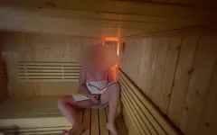 Enorme sborrata alleviare in sauna | Quasi beccato a masturbarsi