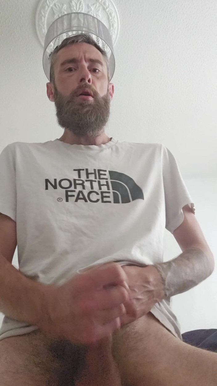 Smoking stoker: Mijn grote lul masturberen