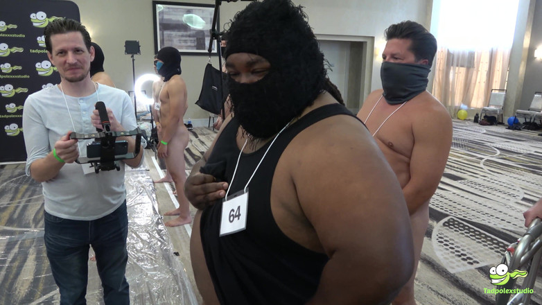 TadpolexStudio: Laci Foxx se fait baiser dans le gangbang épique de Rebel...