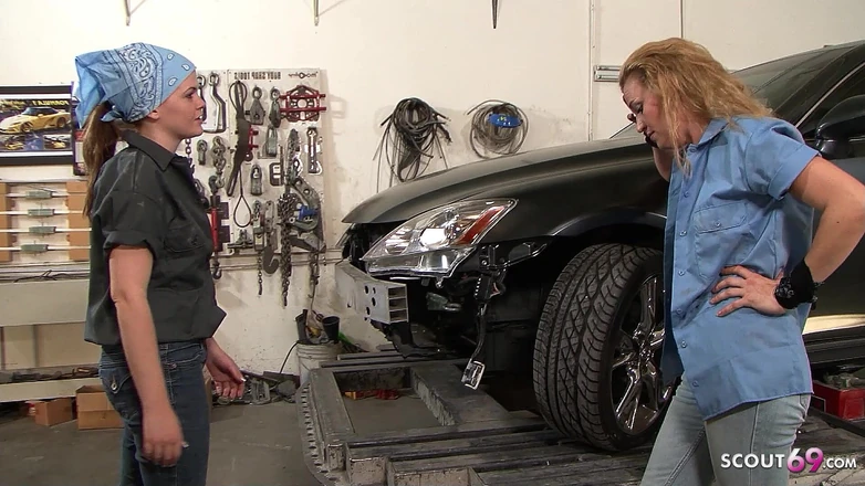 Full porn collection: Horny lesbian sex in the garage with blonde Milf