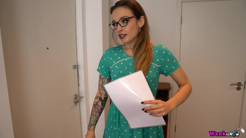 Wank it Now: Kylie Young Beauty - Spread for You - JOI