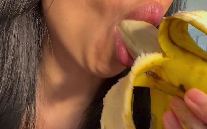 Asmr_mouth: Deepthroat Banana