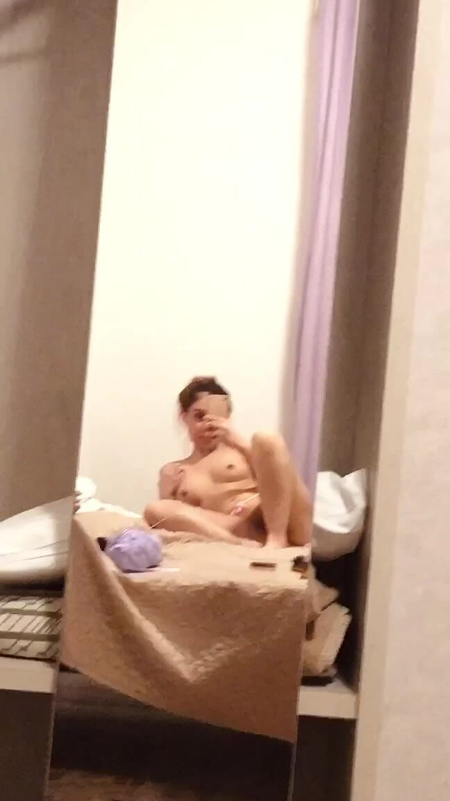 Dolls Cult: Mel et moi dans notre chambre d’hôtel