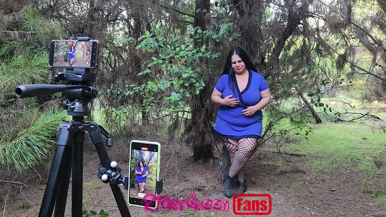 Riderqueen BBW Step Mom Latina Ebony: Riderqueens: video untuk penggemar di luar ruangan