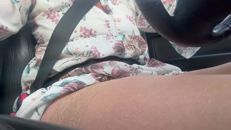 Step Mommy: Hot Elegant Mature Wife Shows off Her Sexy Legs in...