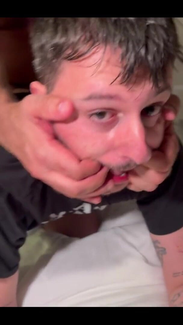 Massive daddy xxx: Impressive Sucker Gets Fully Dominated by Big Stepdaddy