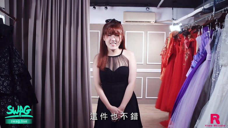 SWAG.live: 결혼식 비밀 : 신랑이 웨이트리스와 바람을 피우는 동안 신부의 쓰리섬