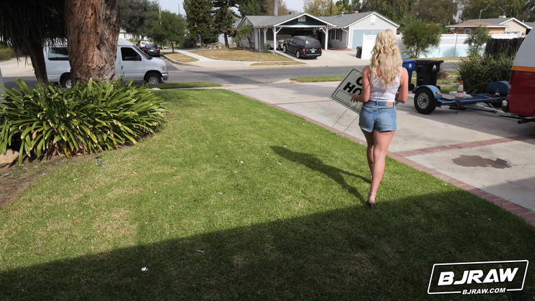 BJ Raw: Serwując Sadie ładunek