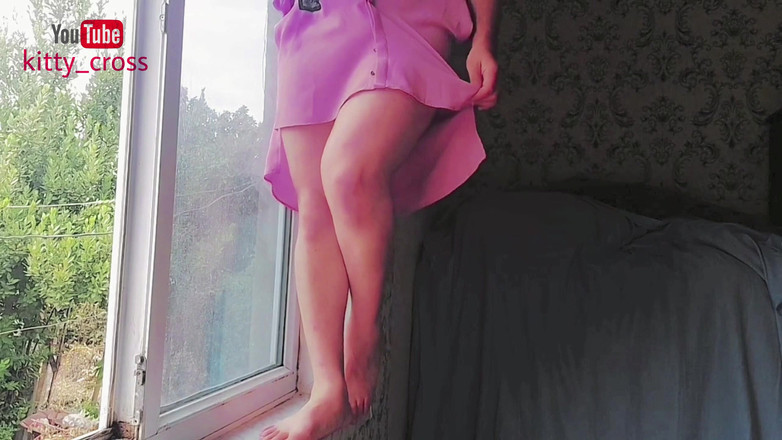 Kitty_Cross: हॉट सेक्सी पार्टी ड्रेस स्वादिष्ट लेडीबॉय मॉडल कॉस्प्लेयर