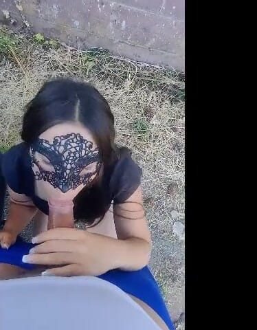 MiaByFoxCoupleItalia: Outdoor-auto blowjob &amp; handjob von foxcoupleitalia