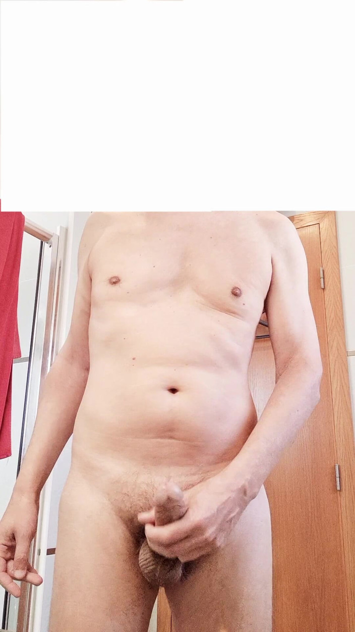 Rafael Torreano: 딸딸이, 사정, 샤워하는 풀모닝 루틴