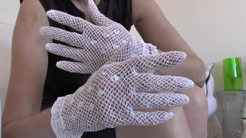 Lady Victoria Valente: วันของคุณดมกลิ่นผ้าเช็ดหน้าวินเทจ ตอนที่ 2 เลดี้วิคตอเรียวาเลนเต้