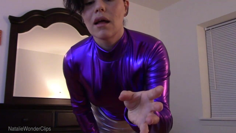 Natalie Wonder: Fembot defectuos
