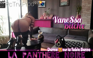 VaneSsa BiTCHx: Der Black Panther Ausstellung auf dem Balkon, Vanessabitchx