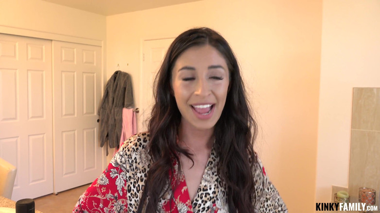 Kinky Family: Stepsis Obsessed with My Dick