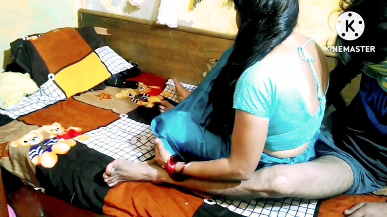 Saxesageth: Gospodină indiană sexy foarte drăguță