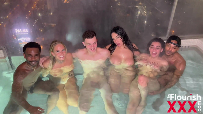 The Flourish XXX: AVN gangbang 2023 Kamera jacuzzi - TheFlourishxxx Inhalt Ge-