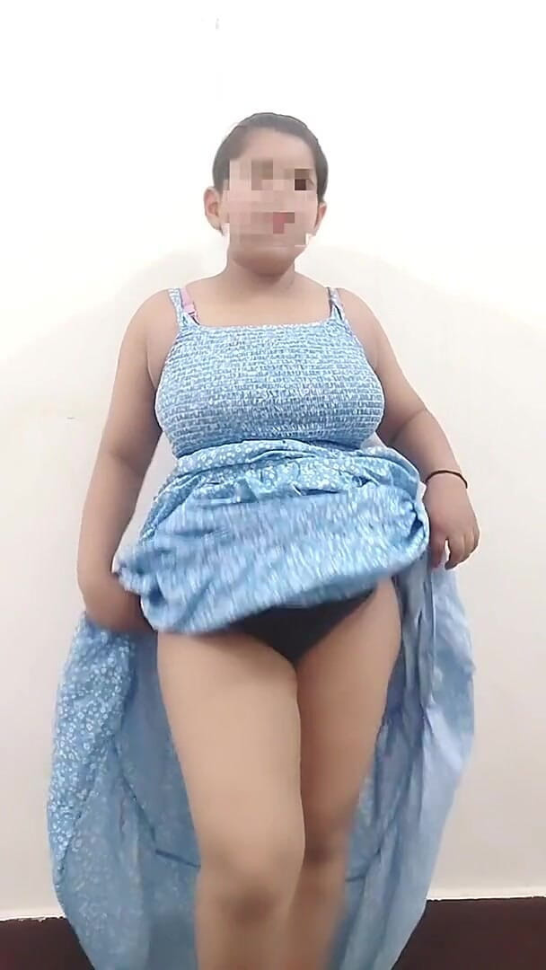 Niharika Thakur: 인도 여대녀