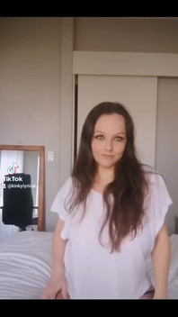 718043880267722752.mp4