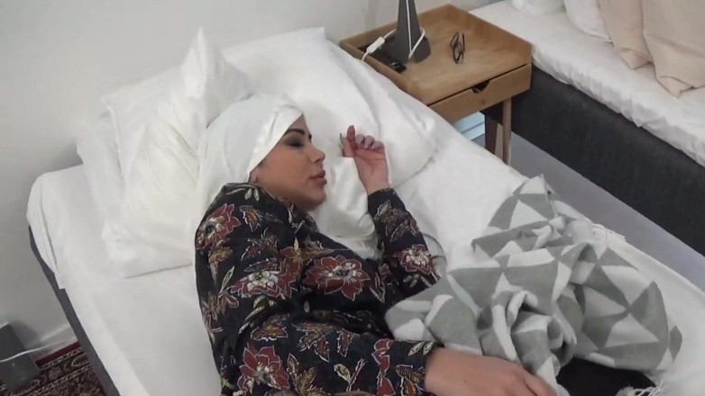 Amateur Homemade Porn: Mijn geile Arabische stiefmoeder neuken als papa buiten is