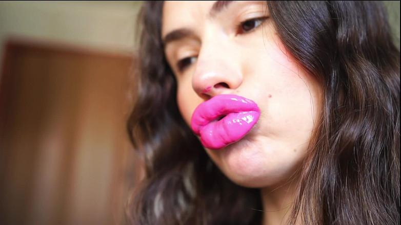 Rarible Diamond: Lagen van roze lipgloss