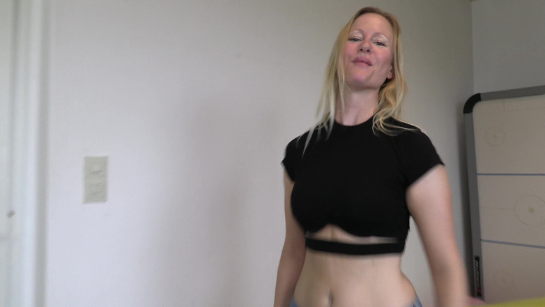 Blondehexe: Якщо їй подобаються великі речі...