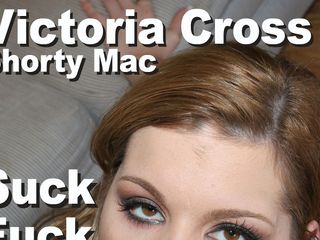 Edge Interactive Publishing: Victoria Cross et Shorty Mac sucent, baise faciale