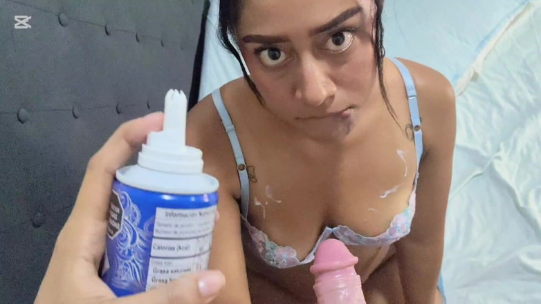 Bridney Star: 継父が私と遊びたがって、結局私は彼にオーラルセックスをしてしまいました