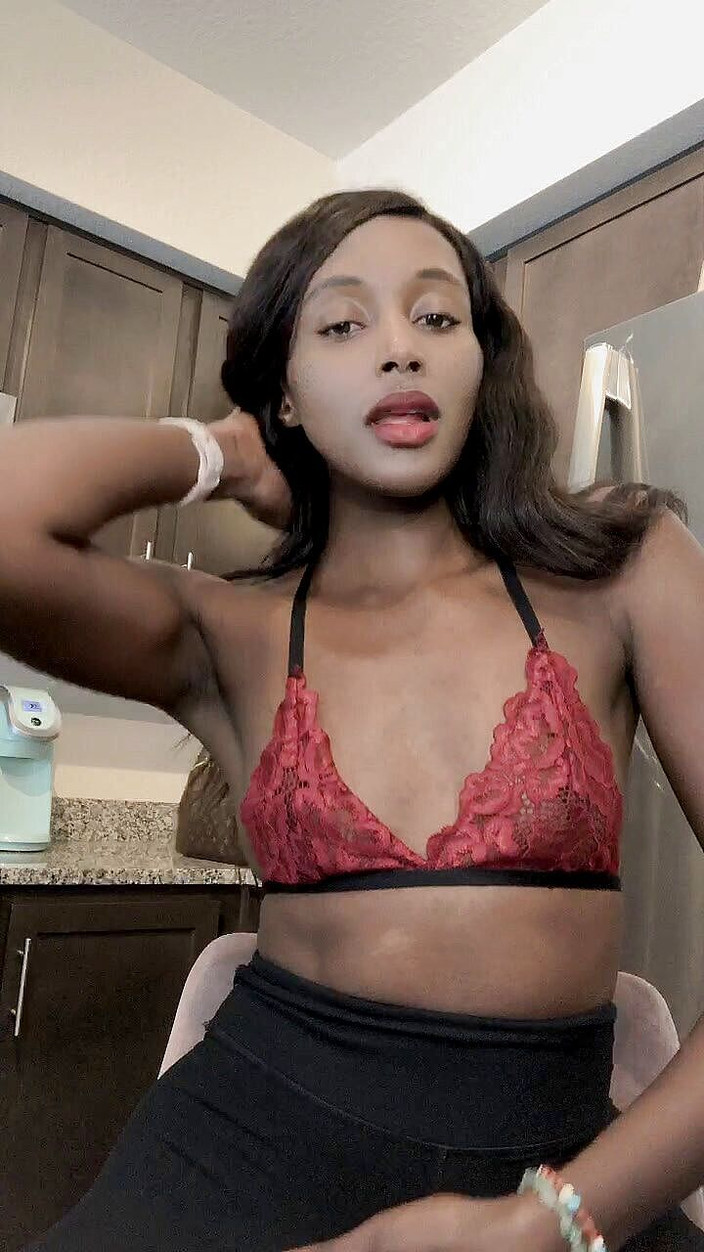 GoddessRobin: Obéissez à un perdant soumis faible