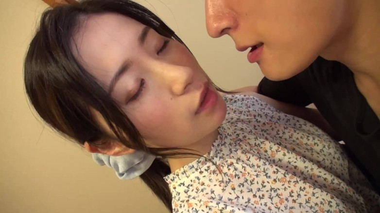 H-Eagle: Hitomi Age 34 Vol.1: Picked up a Housewife! - Part.1
