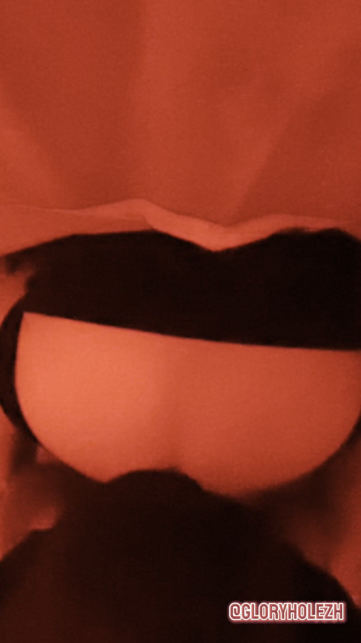 gloryholezh: Arabischer lieferbote kommt vorbei für anon blowjob und zungenanal und...