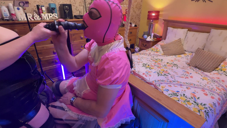 Jenna Blue: Jenna fode a empregada maricas Tiffany Deep in the Ass ......