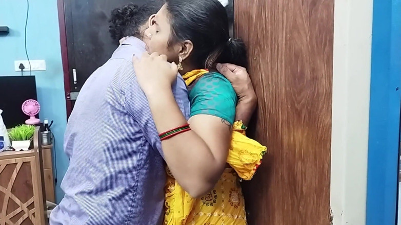 Vaishnavysharunraj: Mallu, fille sexy, demi-sari, serrure à lèvres, desi malaisienne, demi sari,...