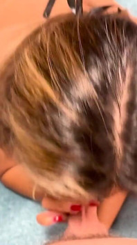 Aventura anală intensă a mamei sexy Filipineză cu tati - Lexxi Wett
