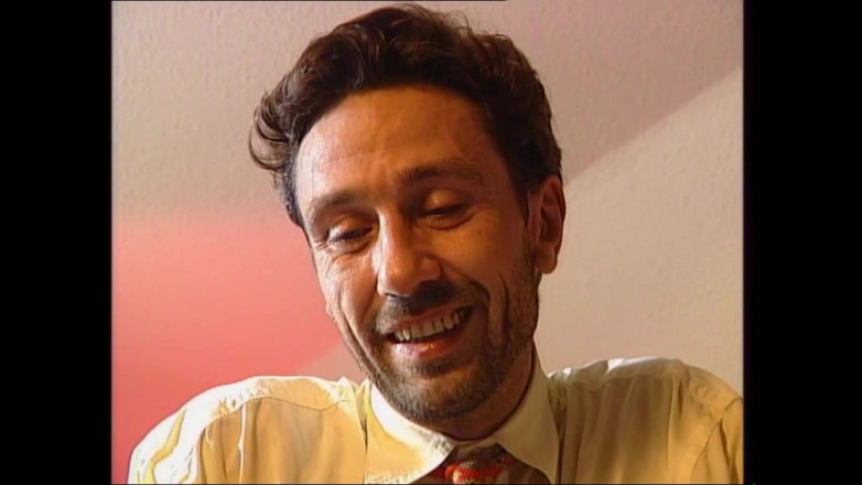 Deutschland porn: Cette pute latina excitée était très satisfaite quand elle se fait...