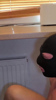 Ehefrau lud sexsklavin ein, ihre muschi zu lecken. Ep 21011