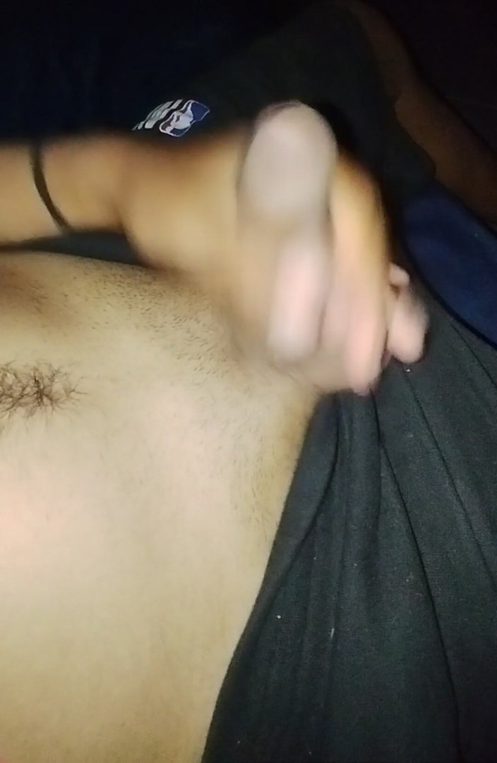 AlexAlejandro13: Nuda in bagno