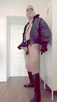 Leather Cop Berlin 5
