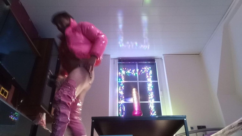 Fem-Boy40: Sissy träning