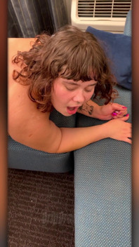 Usandola come vogliono! - La bella bbw katt staxx succhia, scopa e si fa sborrare in faccia!