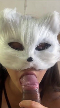 오늘 나는 우유를 원하는 음란한 새끼 고양이입니다