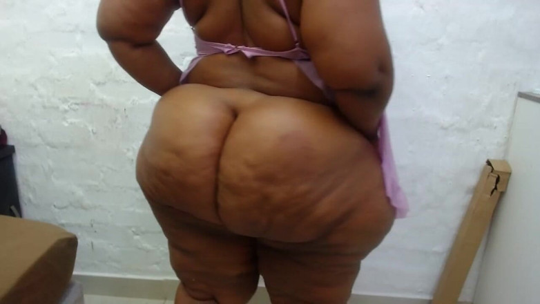 Big black clapping booties: Jack off to My Massive BBW Ass, Episode 1016