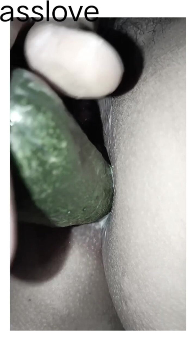 Cucumber Put in the Ass of a Female Friend (901289mani) Cucumber Put in the Ass of a Female Friend (901289mani)