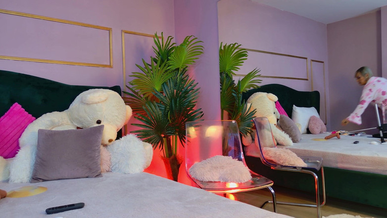 KirraWhite: La miLF bionda hardcore si scopa la figa