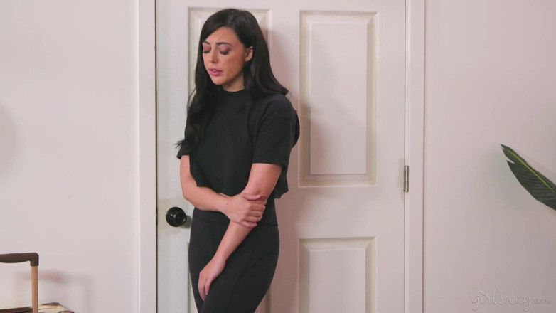 Girlsway: Girlsway - ホットラティーナエリザイバラは、エロティックな69レズビアンセックスフレンジーにホイットニーライトをからかう