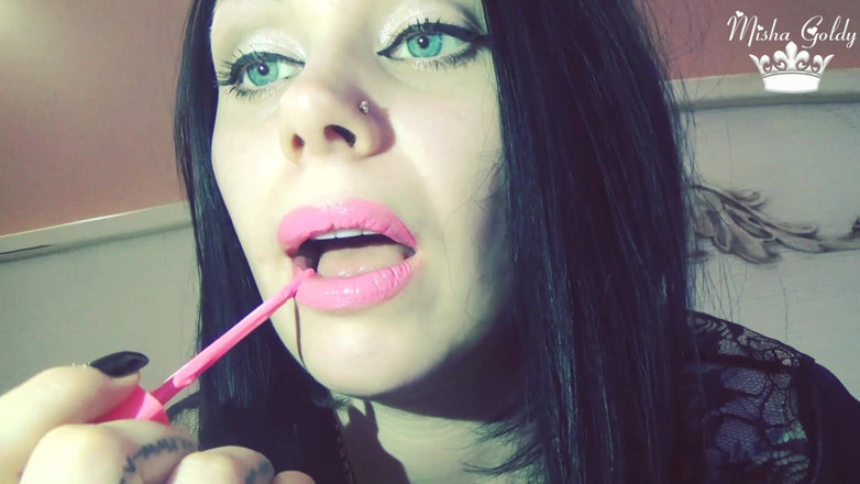 Goddess Misha Goldy: niyan gulaabi lipastik