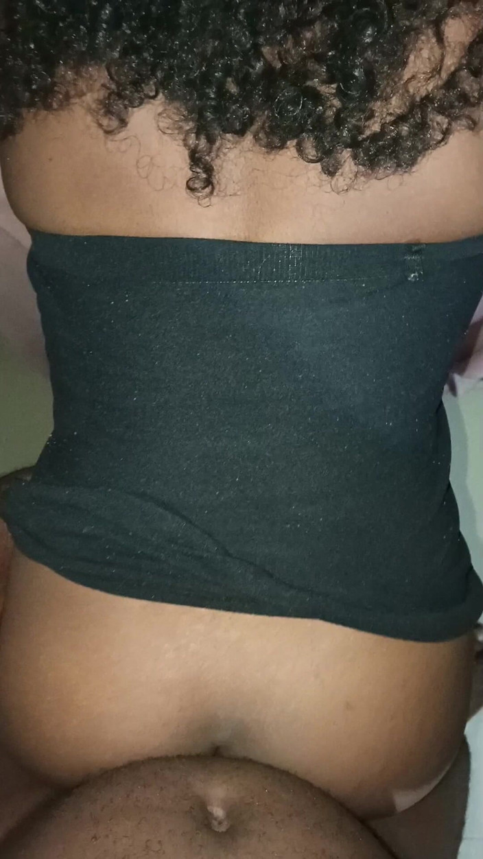 Babygood: Lagos Girl के साथ हॉट डॉगी स्टाइल